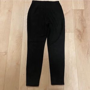 Aritzia faux suede size 8 pleated